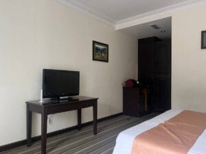 photo_6240104430867430815_y