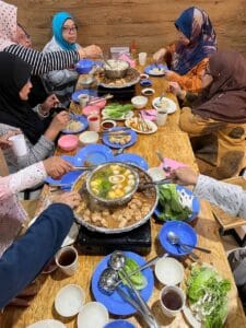 photo_6240104430867430824_y