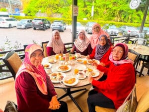 photo_6262801666579477092_y