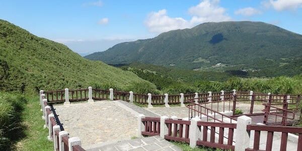 Some-of-the-Mountains-of-YangMingShan Some-of-the-Mountains-of-YangMingShan