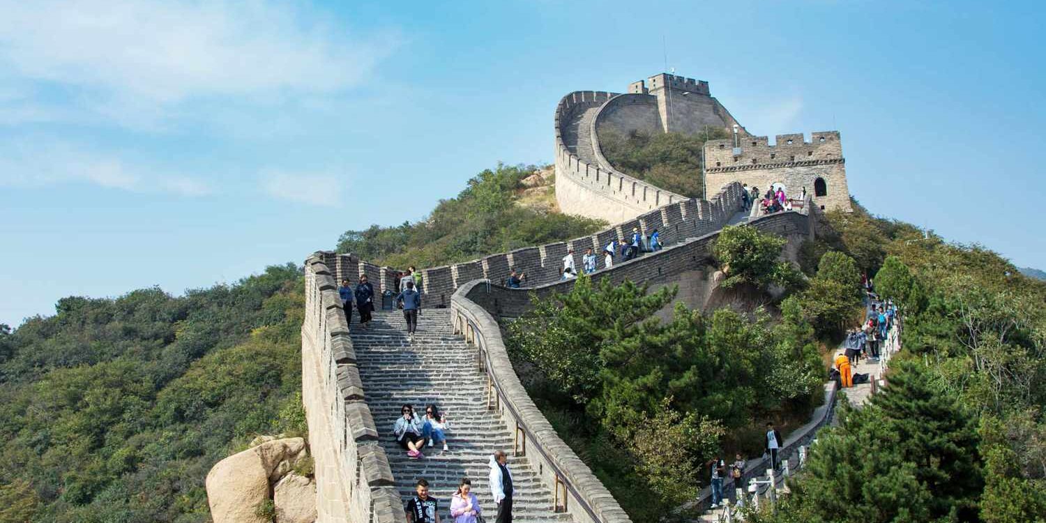 great-wall-china-tourists-GWOC0417-10bddbf0783644c386178f62117b2132